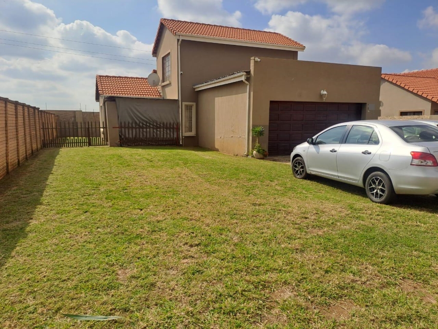 4 Bedroom Property for Sale in Waterkloof North West